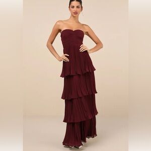 Elegant Burgundy Pleated Dress